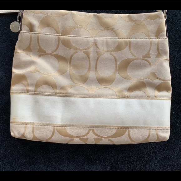 Coach Crossbody in beige - Picture 4 of 8